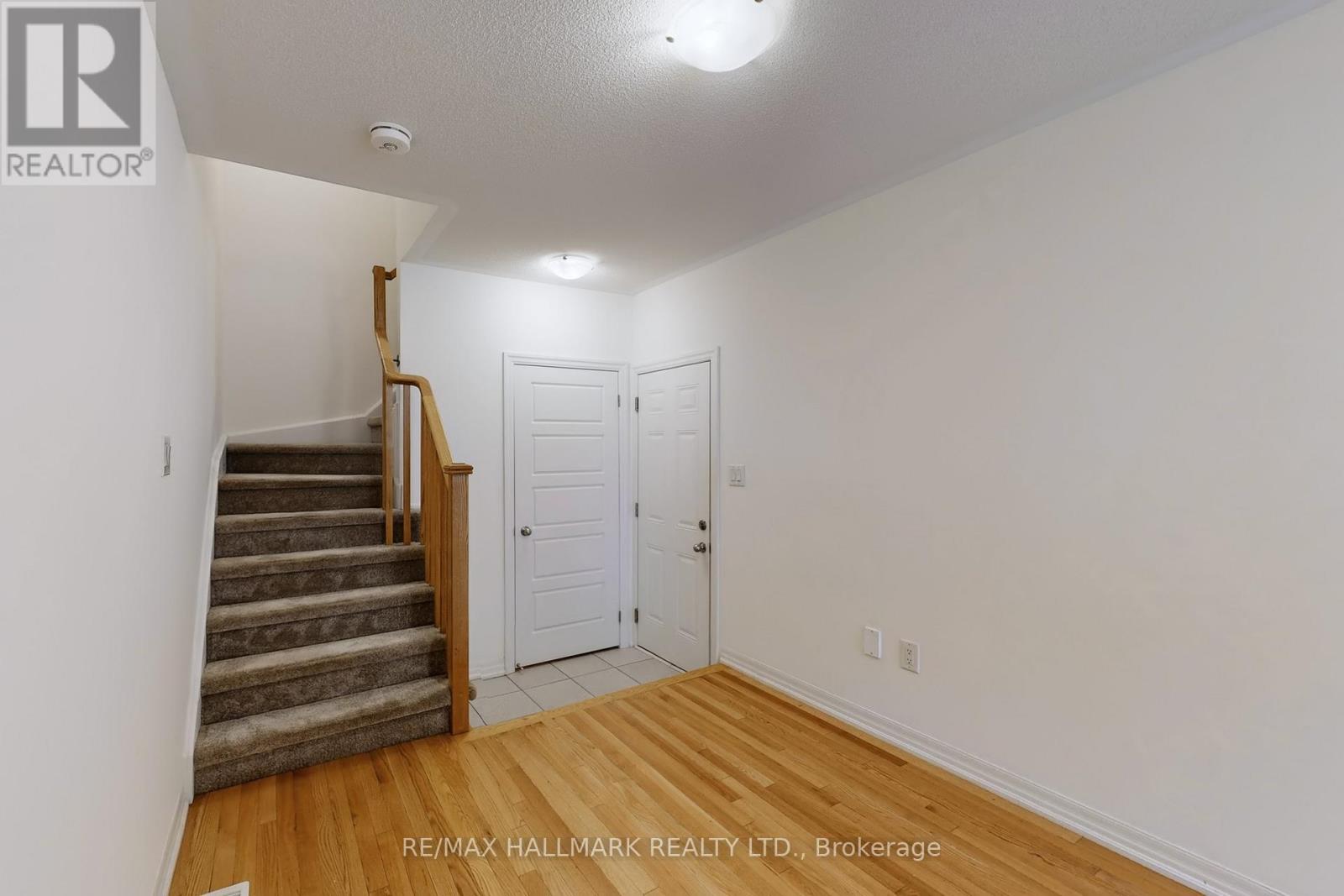 106 Bravo Lane, Newmarket, Ontario  L3X 0L3 - Photo 37 - N12572876