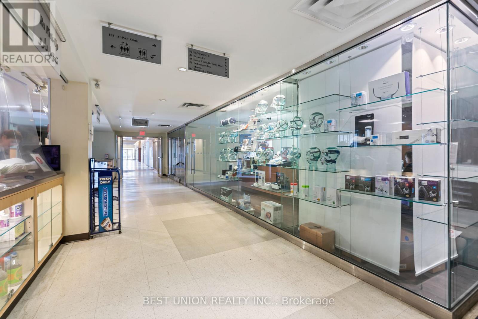 109 - 7155 Woodbine Avenue, Markham, Ontario  L3R 1A3 - Photo 5 - N12572928