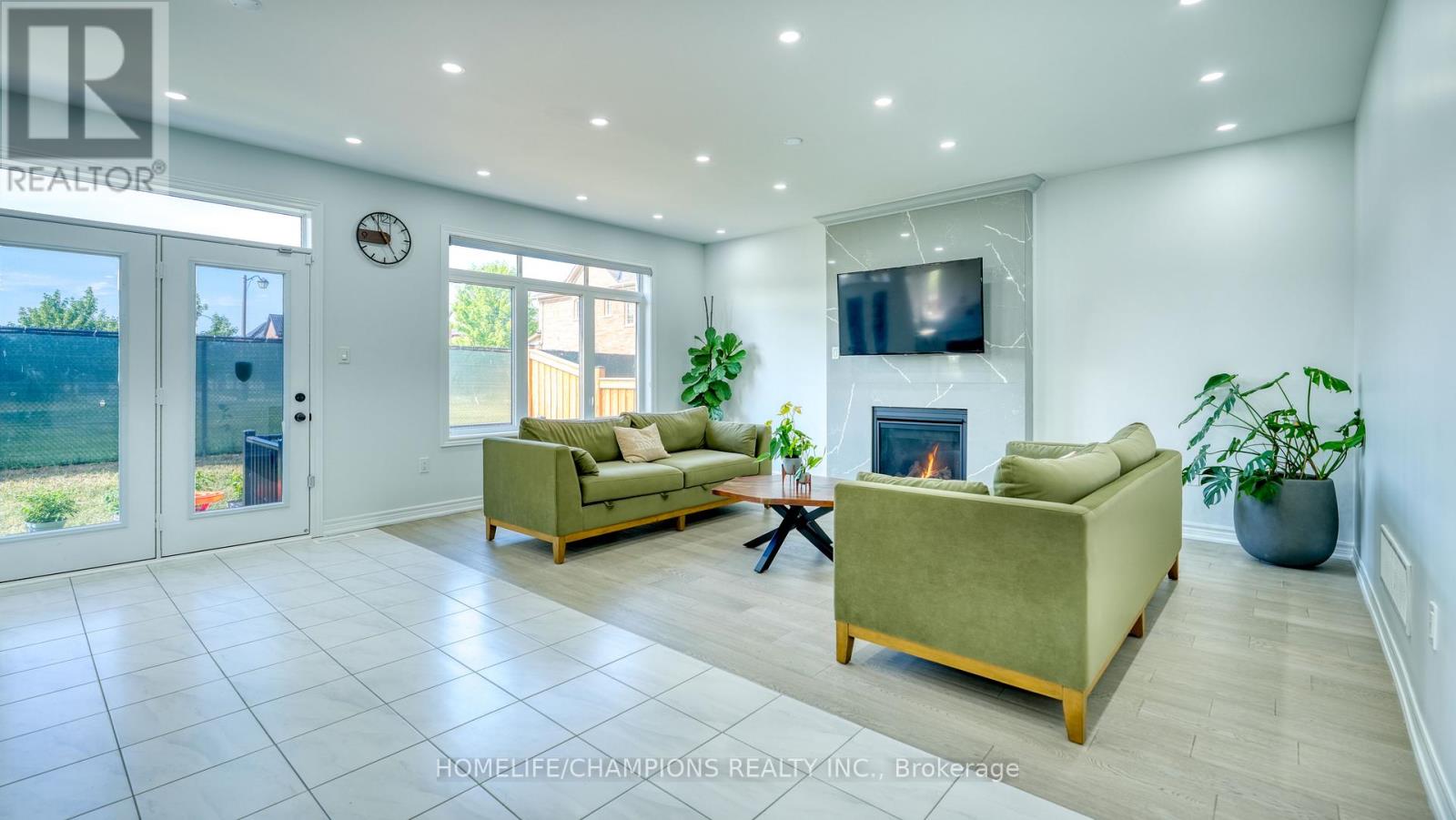 148 Wesmina Avenue, Whitchurch-Stouffville, Ontario  L4A 4W5 - Photo 14 - N12572972