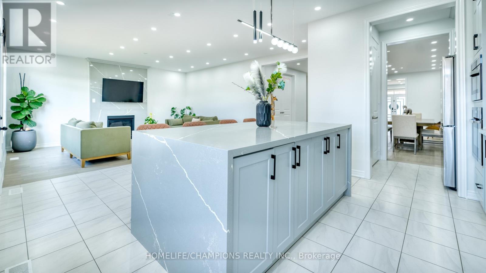 148 Wesmina Avenue, Whitchurch-Stouffville, Ontario  L4A 4W5 - Photo 20 - N12572972