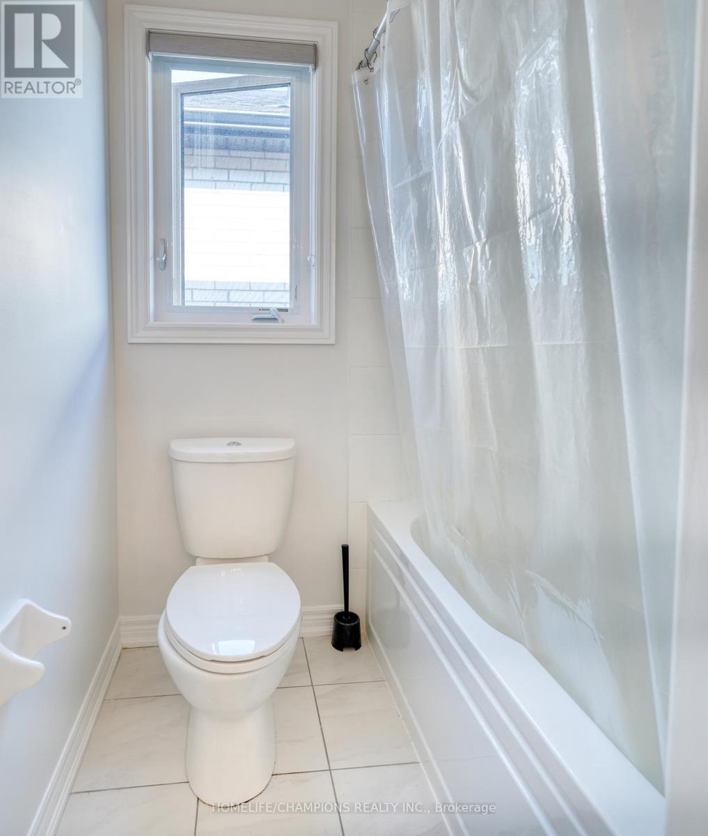 148 Wesmina Avenue, Whitchurch-Stouffville, Ontario  L4A 4W5 - Photo 37 - N12572972