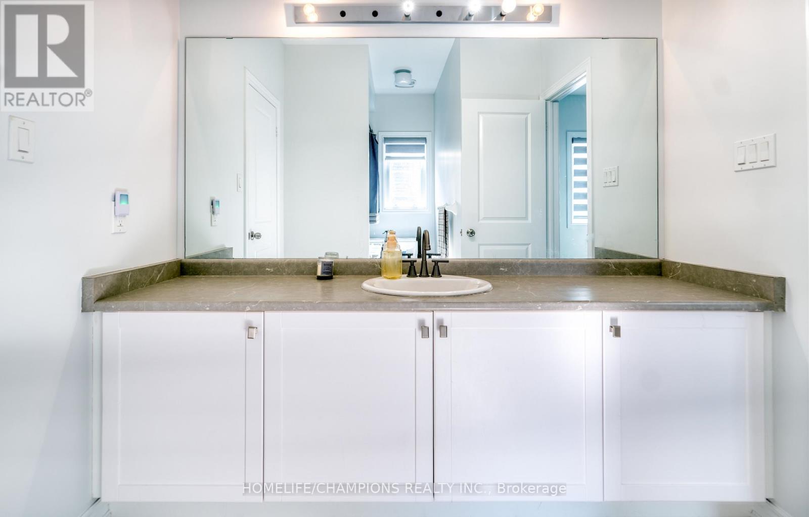 148 Wesmina Avenue, Whitchurch-Stouffville, Ontario  L4A 4W5 - Photo 41 - N12572972