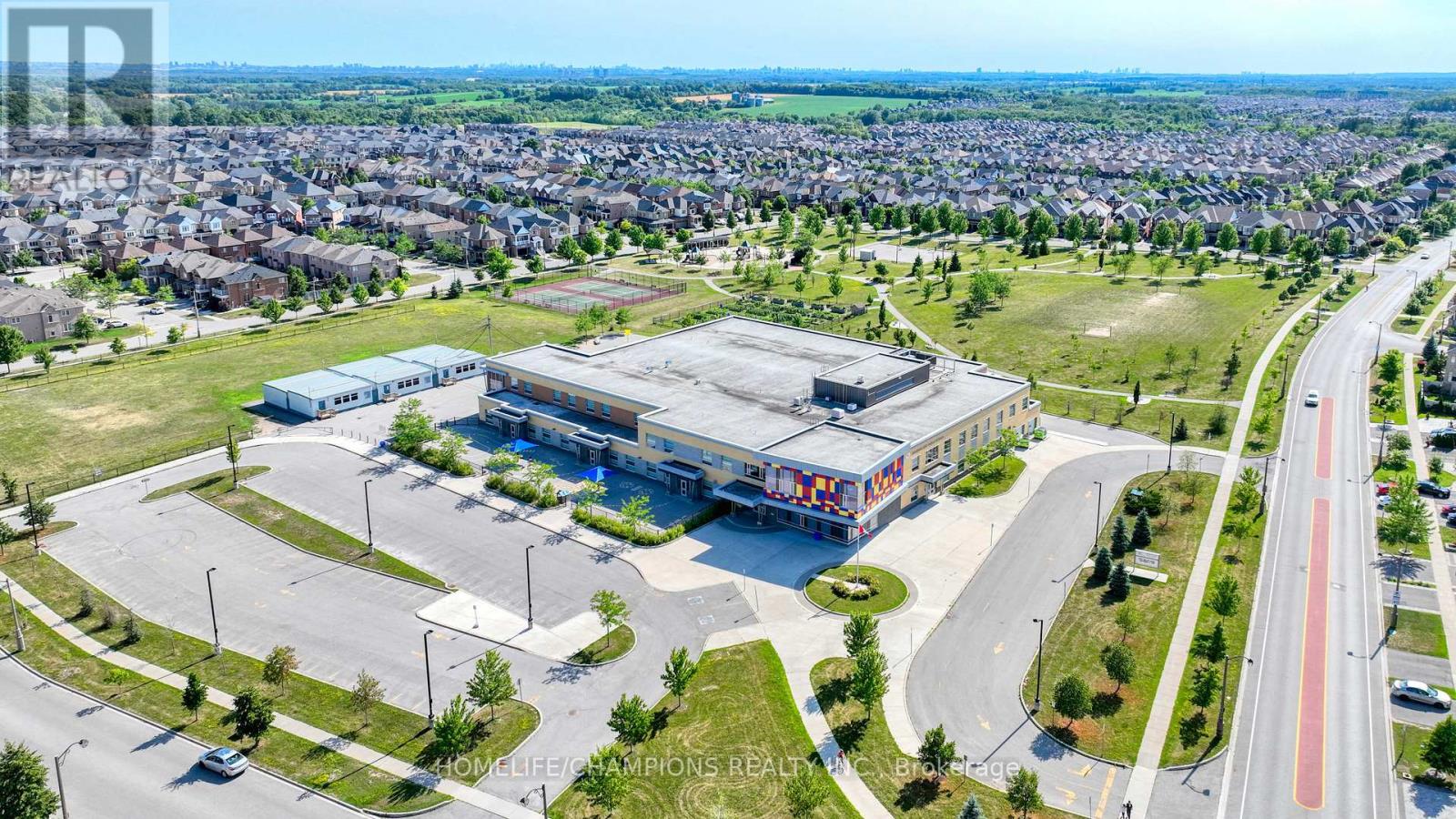 148 Wesmina Avenue, Whitchurch-Stouffville, Ontario  L4A 4W5 - Photo 47 - N12572972