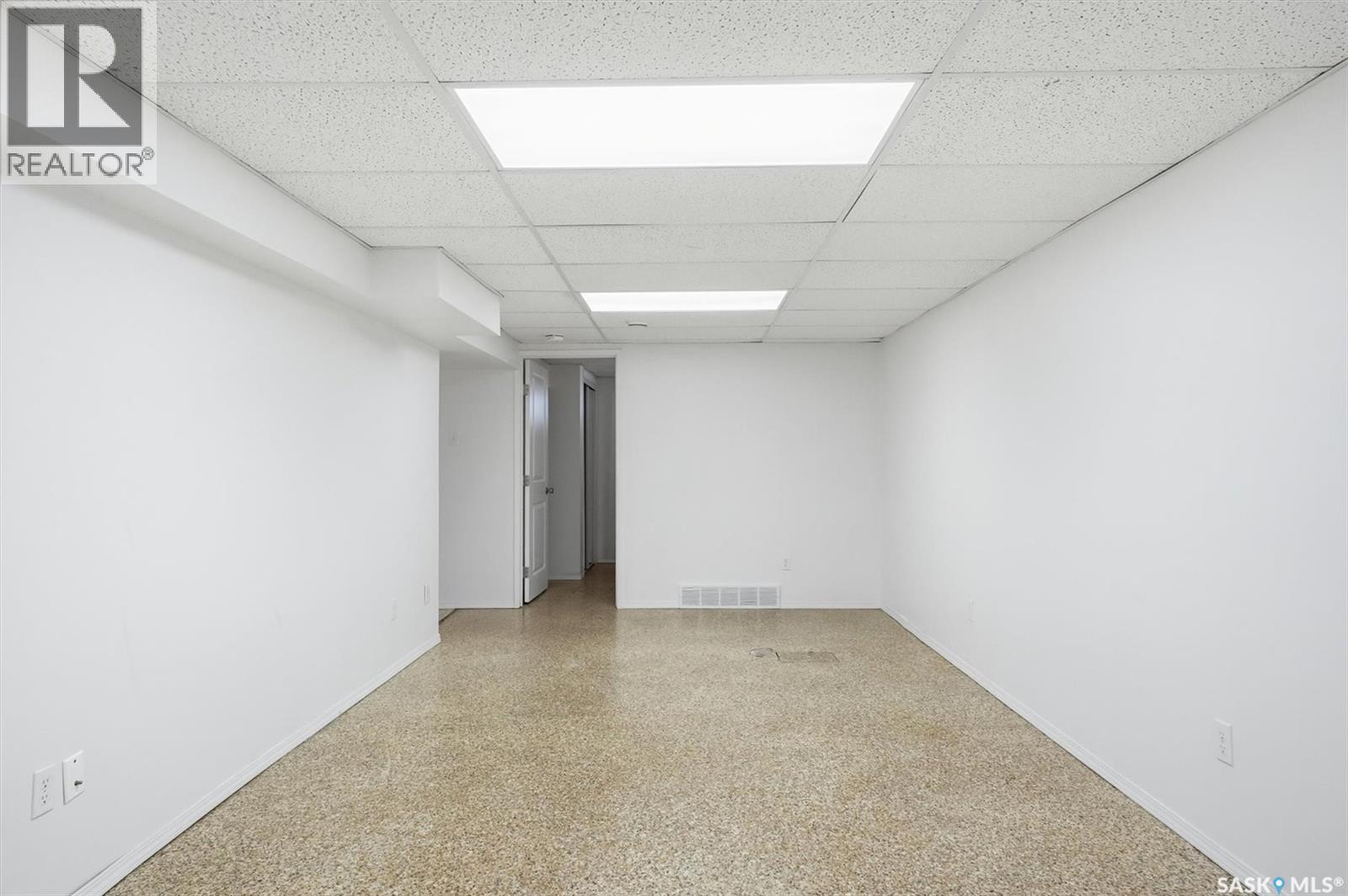 2126 William Avenue, Saskatoon, Saskatchewan  S7J 1A5 - Photo 28 - SK024633