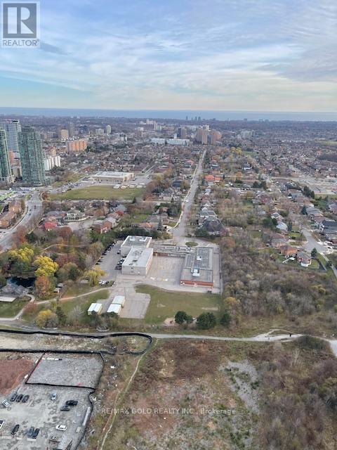 4202 - 4015 The Exchange Street, Mississauga, Ontario L5B 0N9 - Photo 30 - W12572554