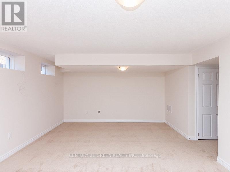 119 Orchardcroft Road, Oakville, Ontario  L6H 0M5 - Photo 17 - W12572788