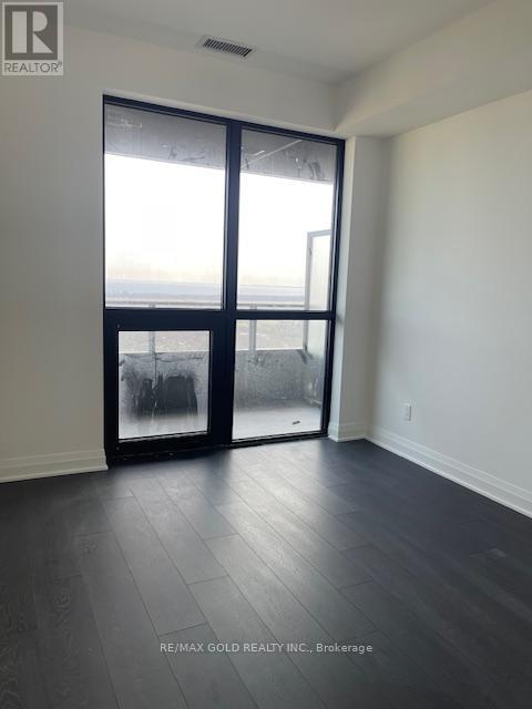 4202 - 4015 The Exchange Street, Mississauga, Ontario L5B 0N9 - Photo 25 - W12572554