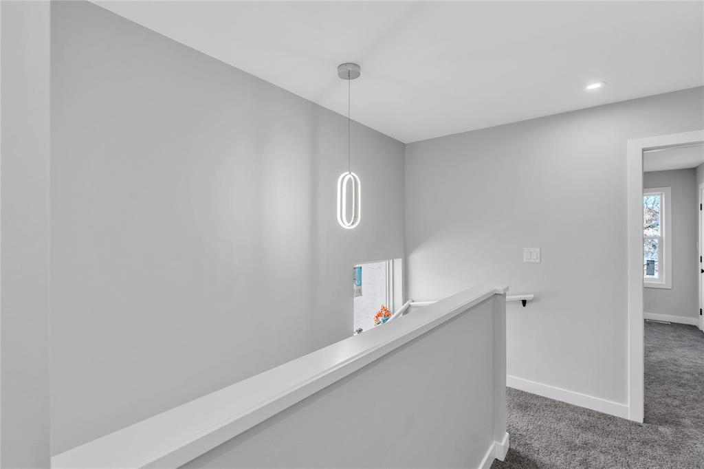 571 Burrows Avenue, Winnipeg, Manitoba  R2W 2A5 - Photo 22 - 202528404