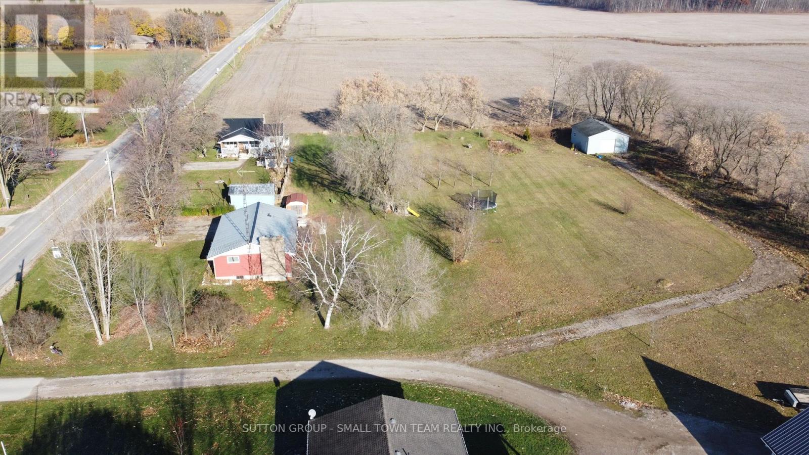 69228 Corbett Line, South Huron, Ontario N0M 1N0 - Photo 38 - X12533254