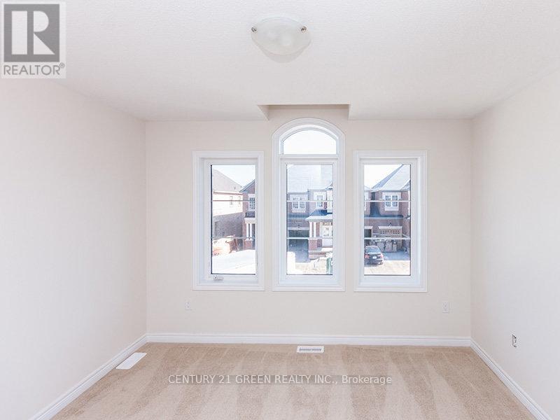 119 Orchardcroft Road, Oakville, Ontario  L6H 0M5 - Photo 9 - W12572788