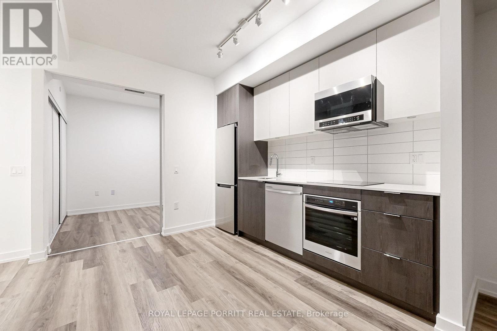 509 - 6 Chartwell Road, Toronto, Ontario  M8Z 4E8 - Photo 12 - W12572890