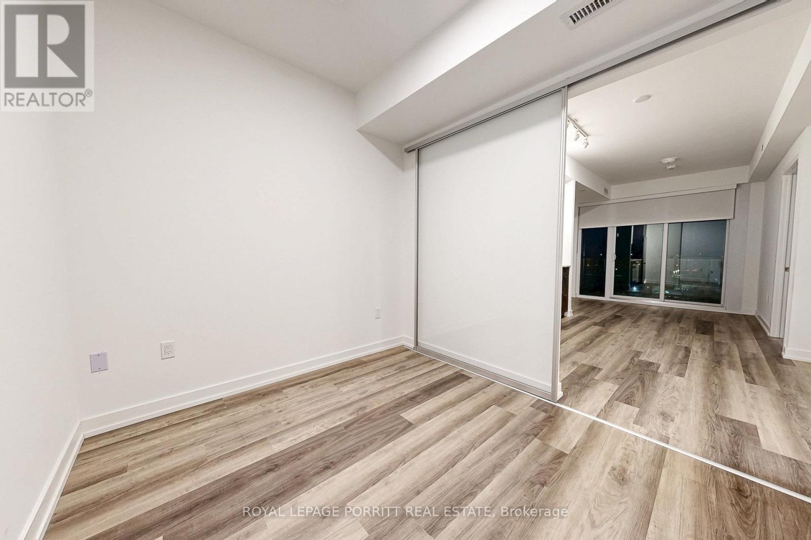 509 - 6 Chartwell Road, Toronto, Ontario  M8Z 4E8 - Photo 19 - W12572890