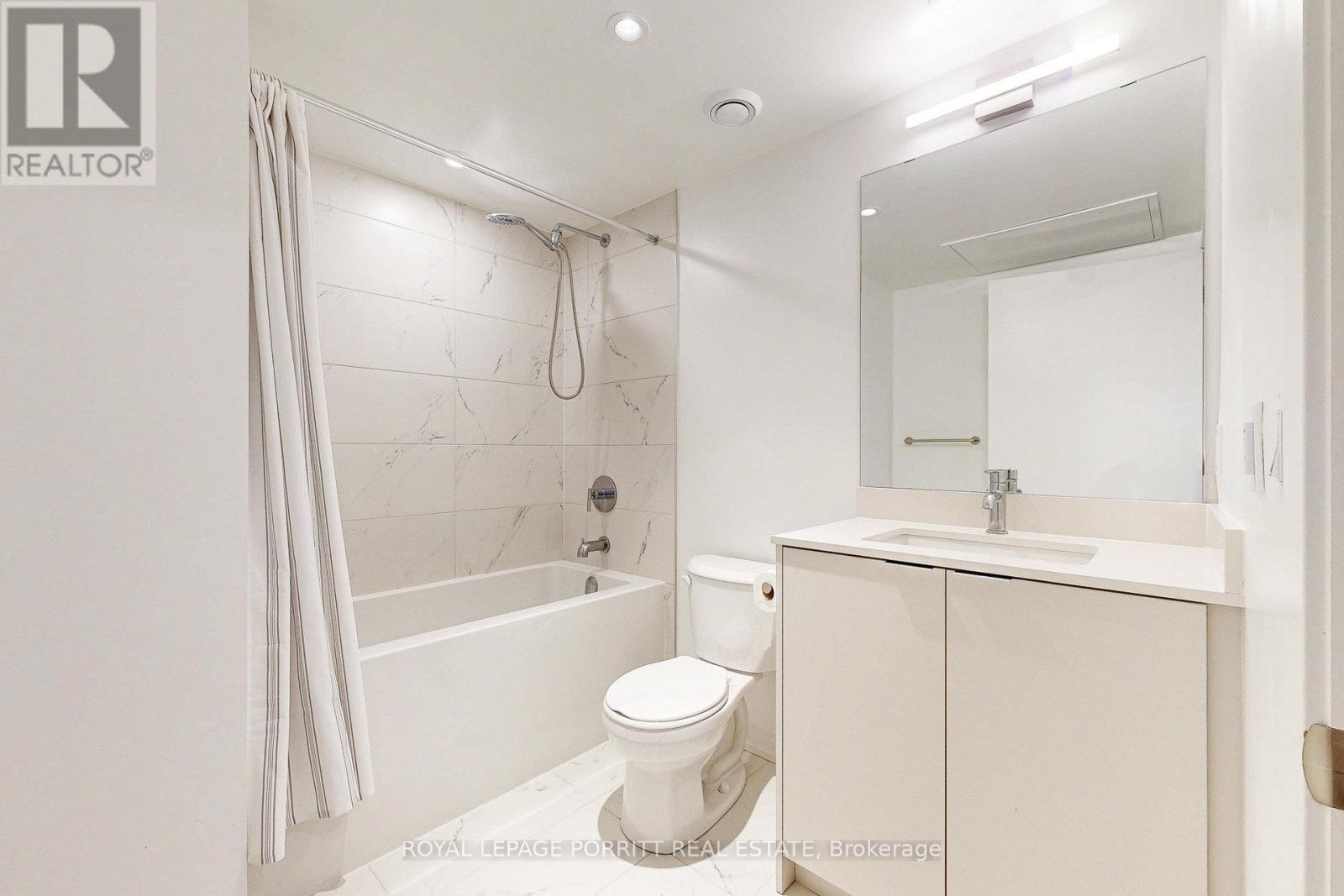 509 - 6 Chartwell Road, Toronto, Ontario  M8Z 4E8 - Photo 6 - W12572890