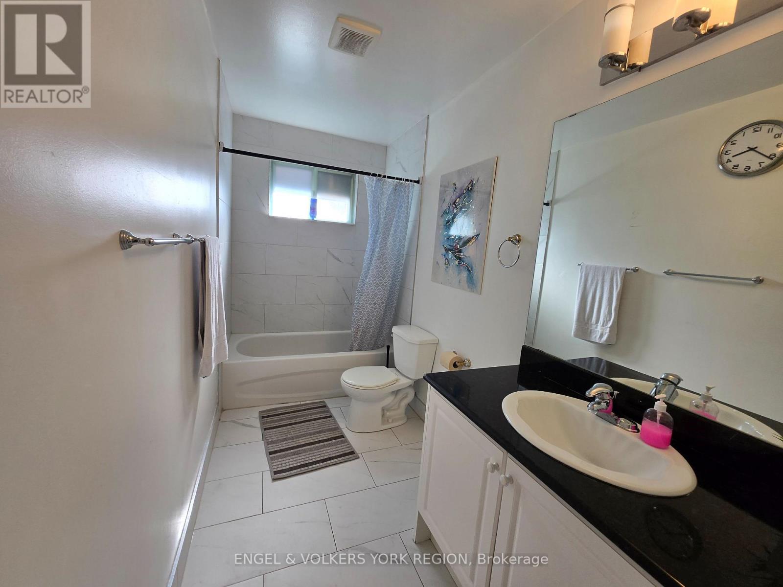 A - 18 Elrose Road W, Brampton, Ontario  L6T 2C2 - Photo 12 - W12572894