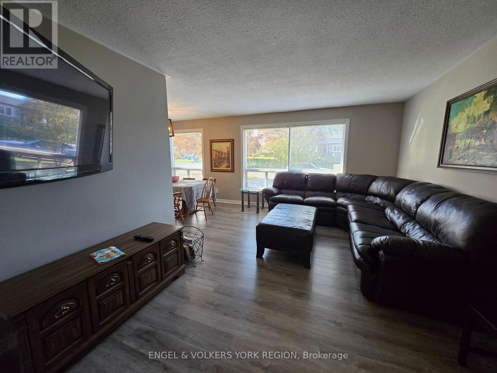 A - 18 Elrose Road W, Brampton, Ontario  L6T 2C2 - Photo 6 - W12572894