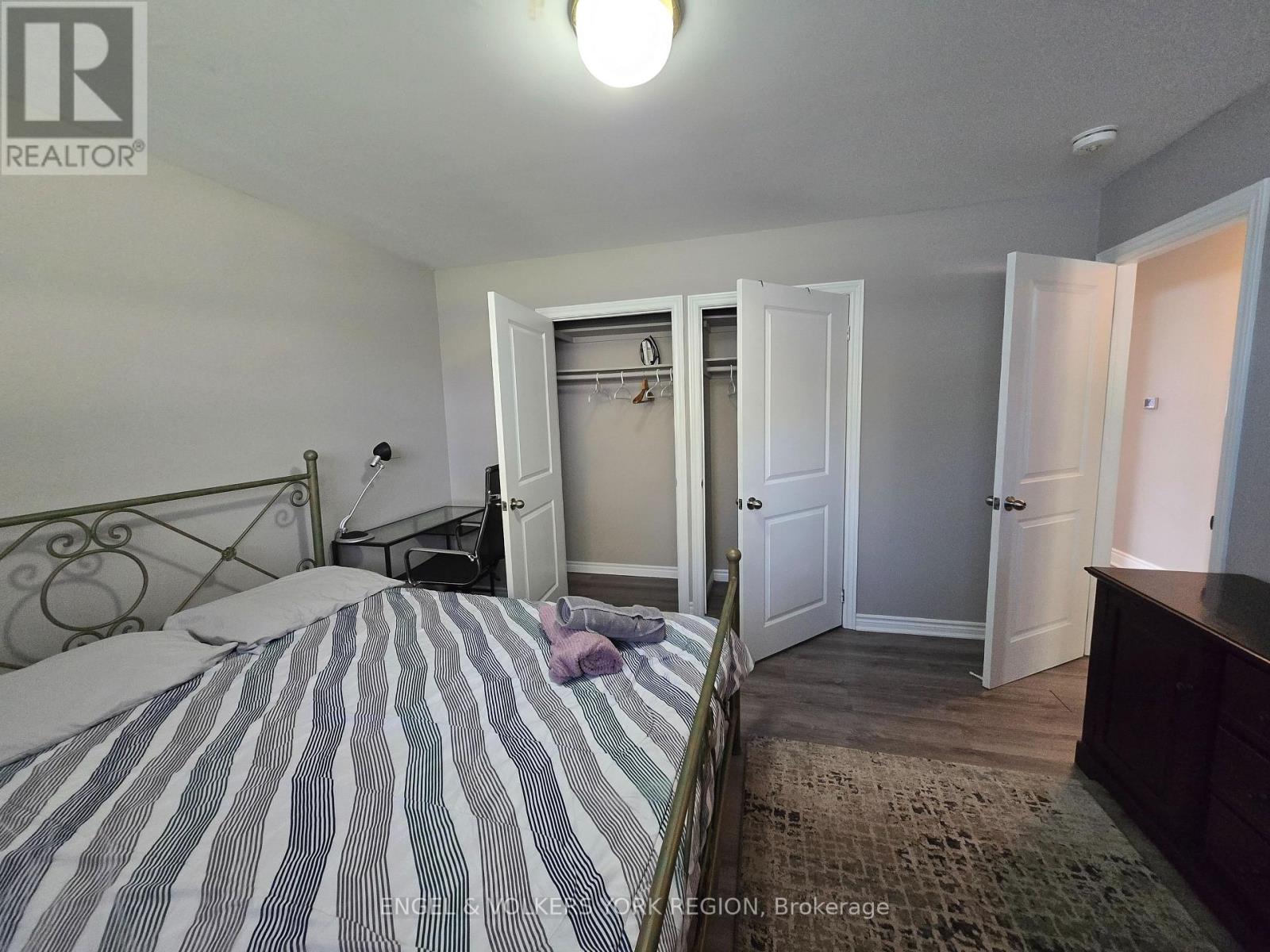 A - 18 Elrose Road W, Brampton, Ontario  L6T 2C2 - Photo 8 - W12572894