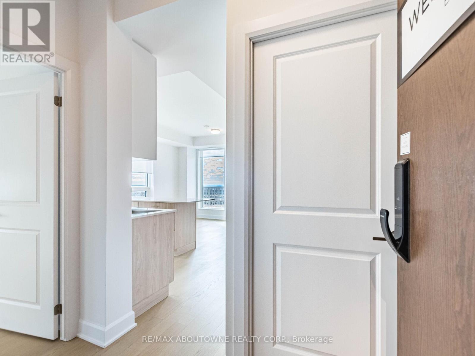 1602 - 3240 William Colston Avenue, Oakville, Ontario  L6H 8C8 - Photo 10 - W12572916