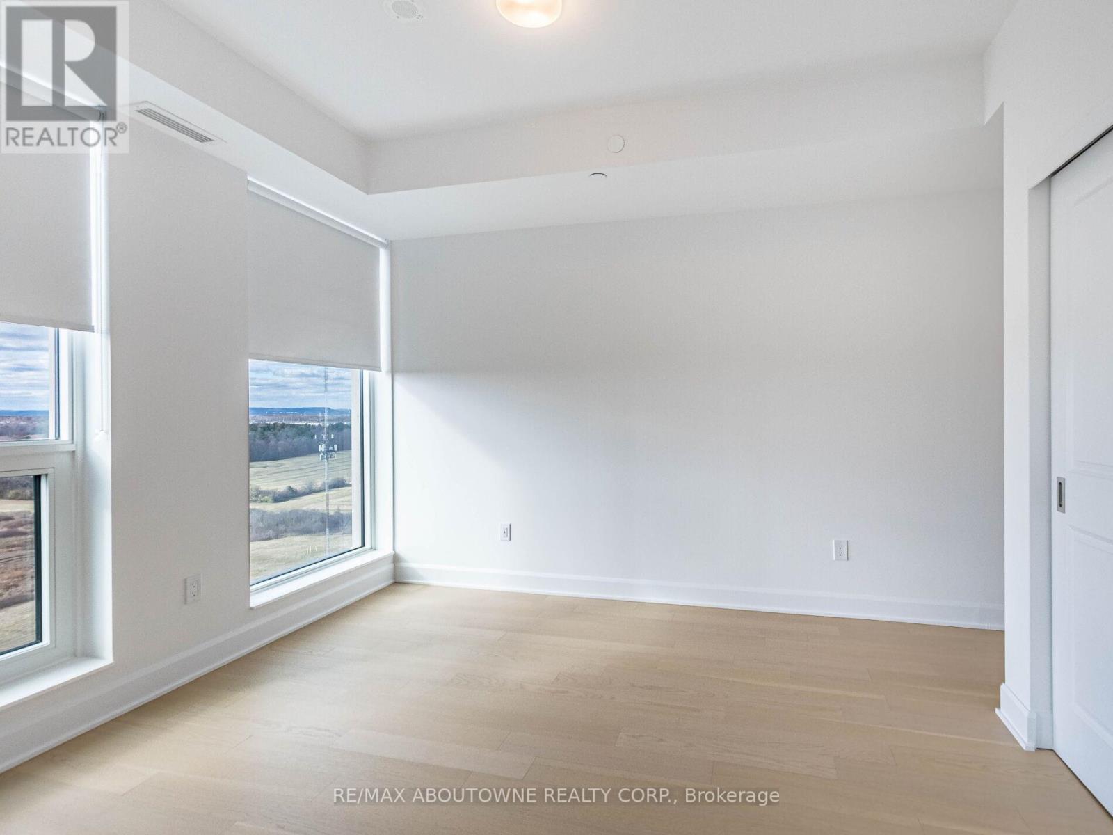 1602 - 3240 William Colston Avenue, Oakville, Ontario  L6H 8C8 - Photo 24 - W12572916