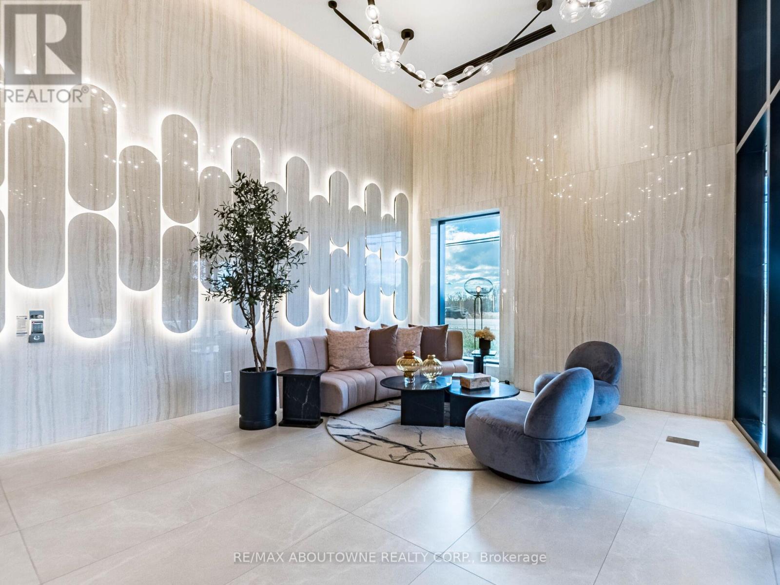 1602 - 3240 William Colston Avenue, Oakville, Ontario  L6H 8C8 - Photo 4 - W12572916