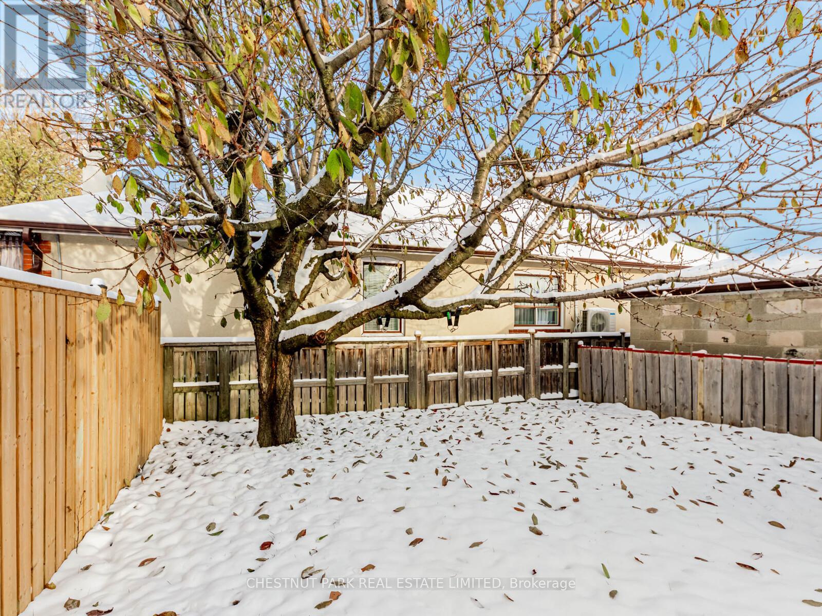 183 Locksley Avenue, Toronto, Ontario  M6B 3N8 - Photo 38 - W12572922