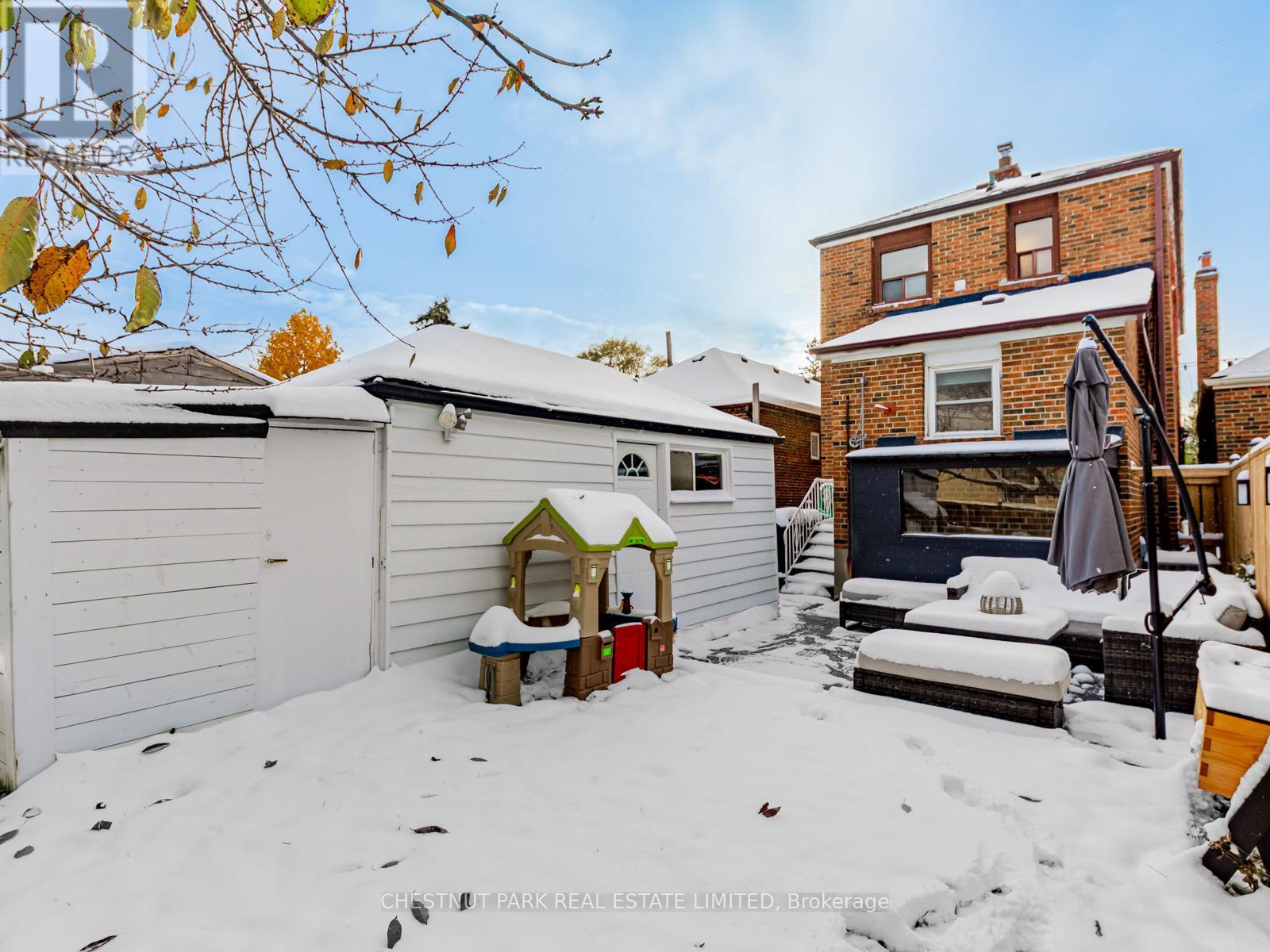 183 Locksley Avenue, Toronto, Ontario  M6B 3N8 - Photo 39 - W12572922