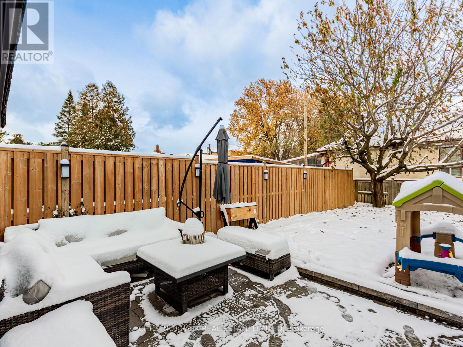183 Locksley Avenue, Toronto, Ontario  M6B 3N8 - Photo 41 - W12572922