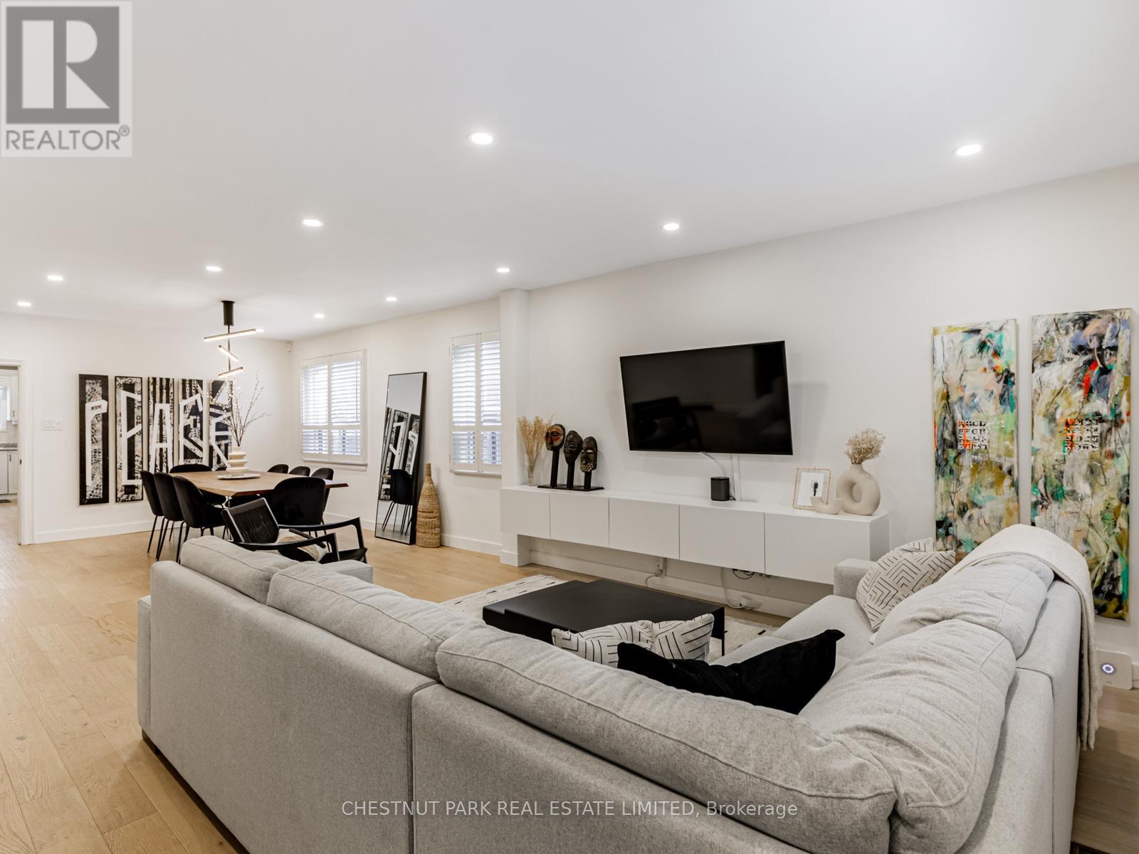 183 Locksley Avenue, Toronto, Ontario  M6B 3N8 - Photo 6 - W12572922