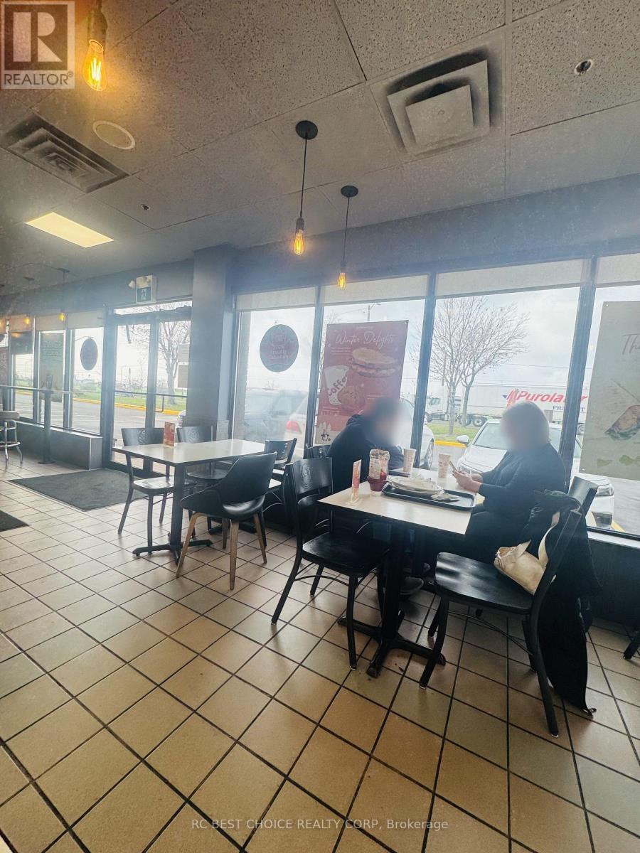 215 Carlingview Drive, Toronto, Ontario  M9W 5X8 - Photo 4 - W12572936