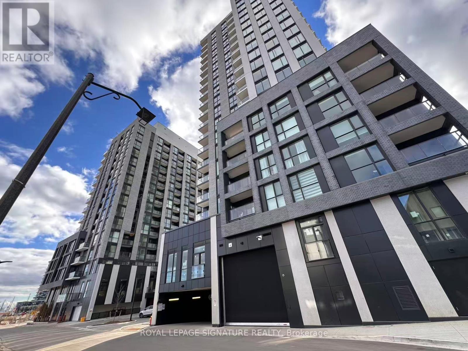 1310 - 3071 TRAFALGAR ROAD, Oakville, Ontario