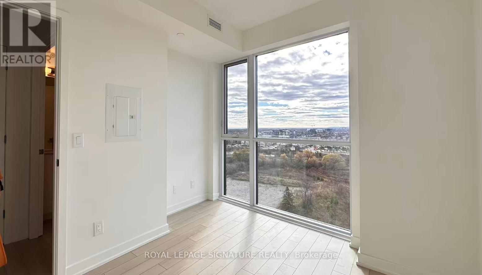 1310 - 3071 Trafalgar Road, Oakville, Ontario  L6H 8C6 - Photo 11 - W12572938