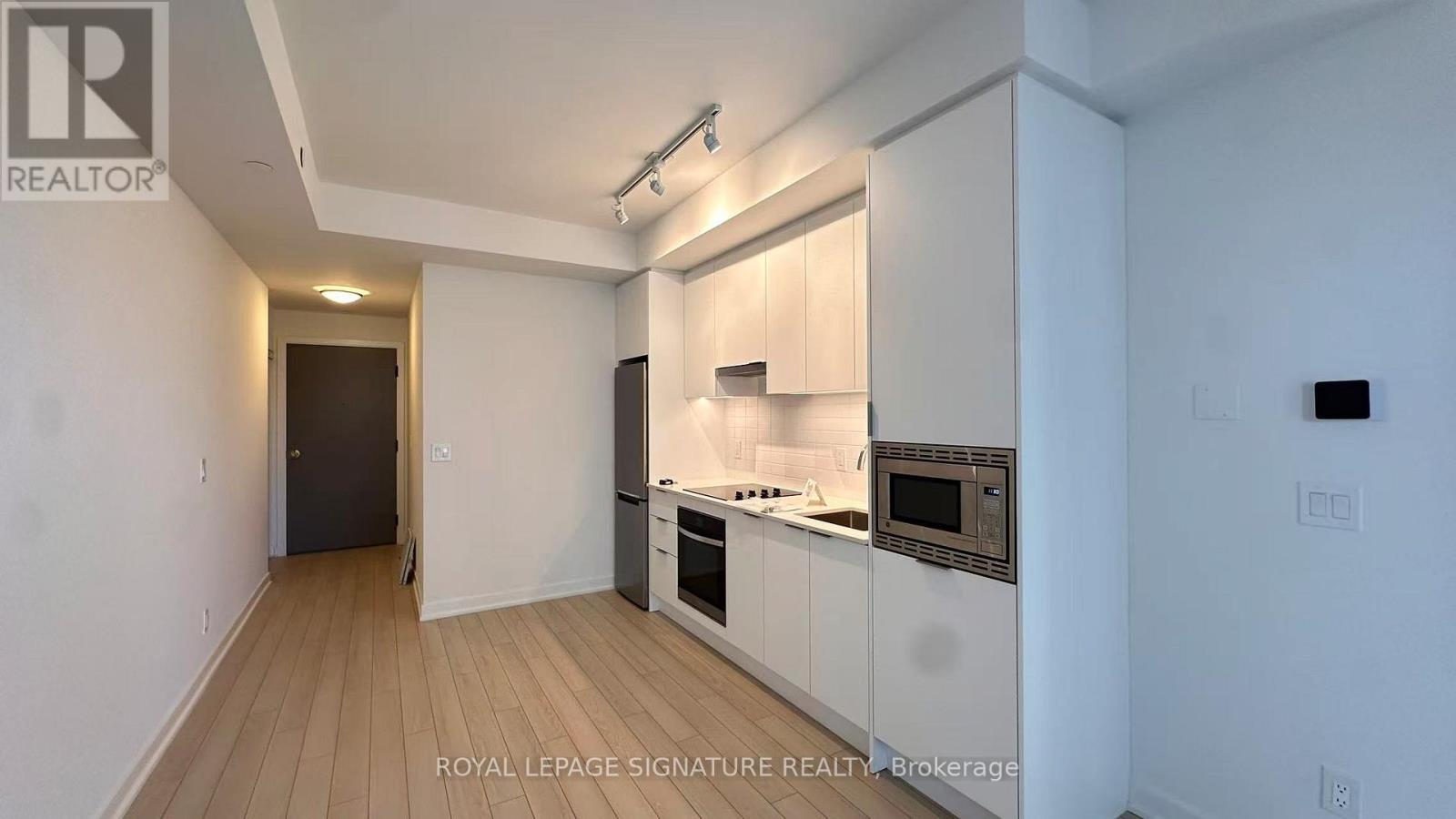 1310 - 3071 Trafalgar Road, Oakville, Ontario  L6H 8C6 - Photo 8 - W12572938