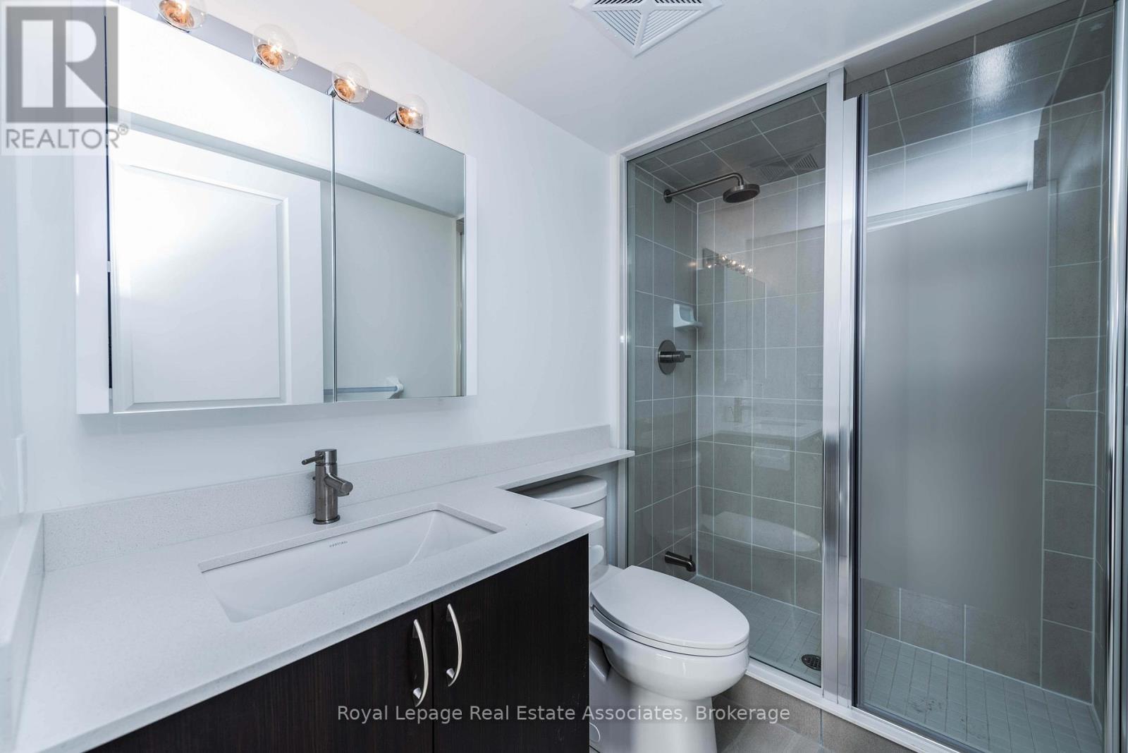 304 - 40 Via Rosedale Way, Brampton, Ontario  L6R 0W2 - Photo 17 - W12572944