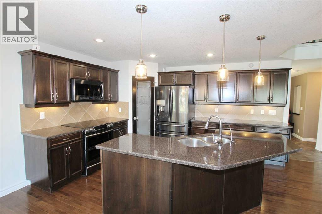 18 Lakeland Road, Sylvan Lake, Alberta  T4S 0A3 - Photo 3 - A2270448