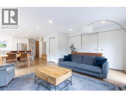 10 41450 Government Road, Brackendale, Ca