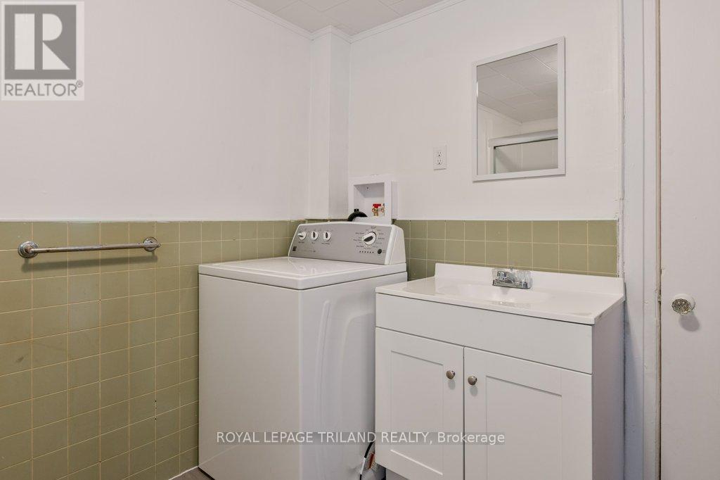 17 Jonas Street, St. Thomas, Ontario  N5R 2X7 - Photo 12 - X12573016