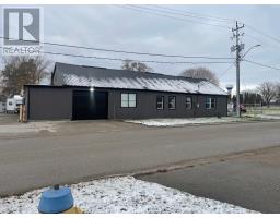 422 CANADA AVENUE, South Huron, Ontario