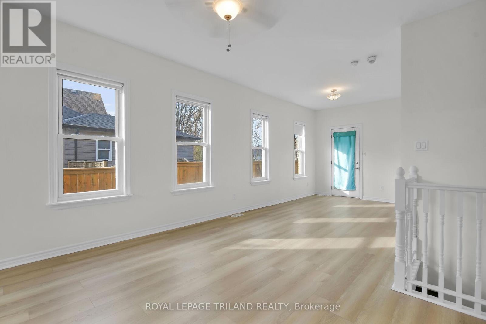 1 - 876 Van Street, London East, Ontario  N5Z 1M7 - Photo 2 - X12573088