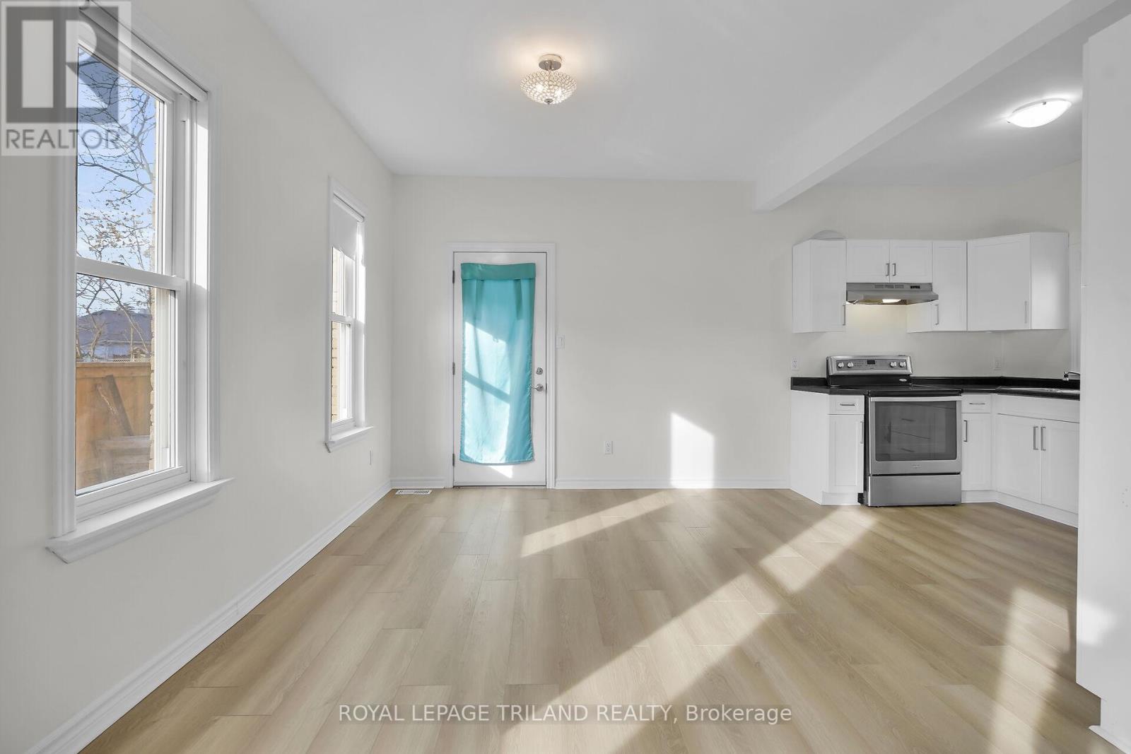 1 - 876 Van Street, London East, Ontario  N5Z 1M7 - Photo 4 - X12573088