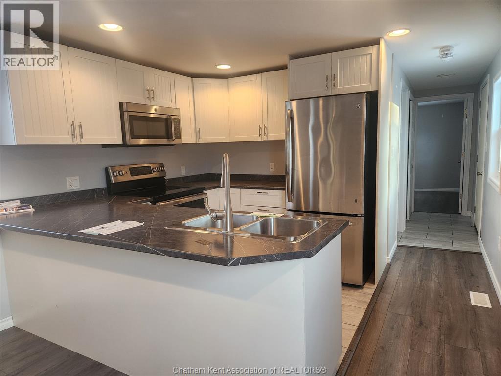 48 Regency Drive, Chatham, Ontario  N7L 4E9 - Photo 3 - 25029495