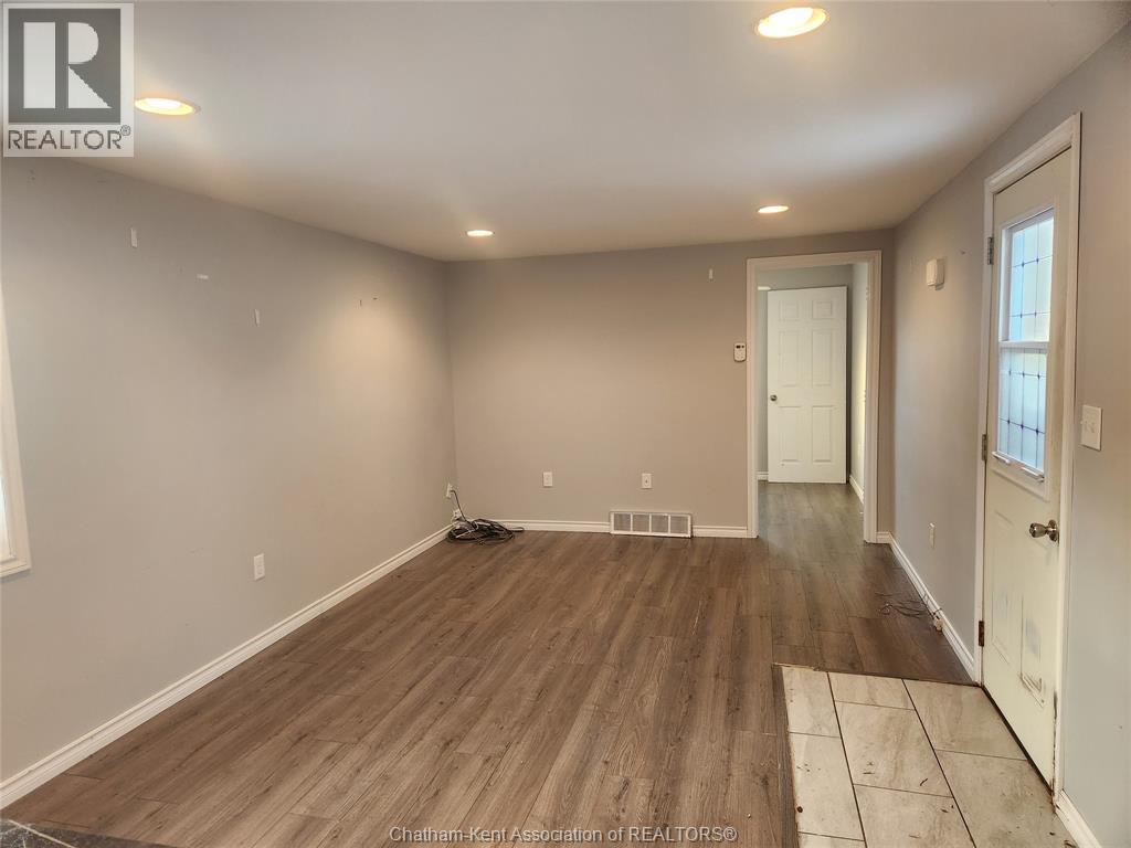 48 Regency Drive, Chatham, Ontario  N7L 4E9 - Photo 6 - 25029495