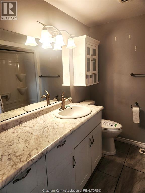 48 Regency Drive, Chatham, Ontario  N7L 4E9 - Photo 9 - 25029495