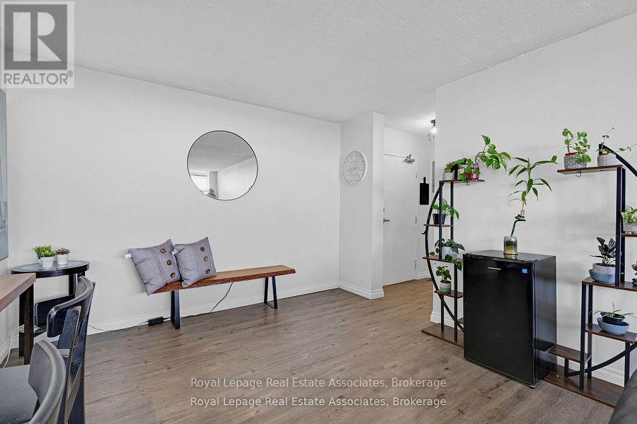 1204 - 215 Glenridge Avenue, St. Catharines, Ontario  L2T 3J7 - Photo 18 - X12572872