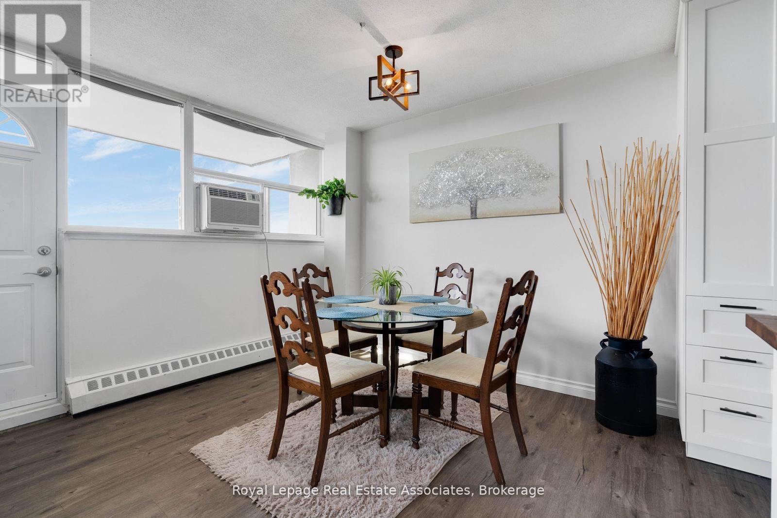 1204 - 215 Glenridge Avenue, St. Catharines, Ontario  L2T 3J7 - Photo 9 - X12572872