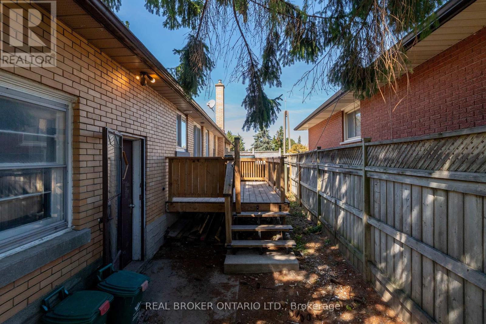 C - 301 Franklin Street N, Kitchener, Ontario  N2A 1Y9 - Photo 5 - X12572880