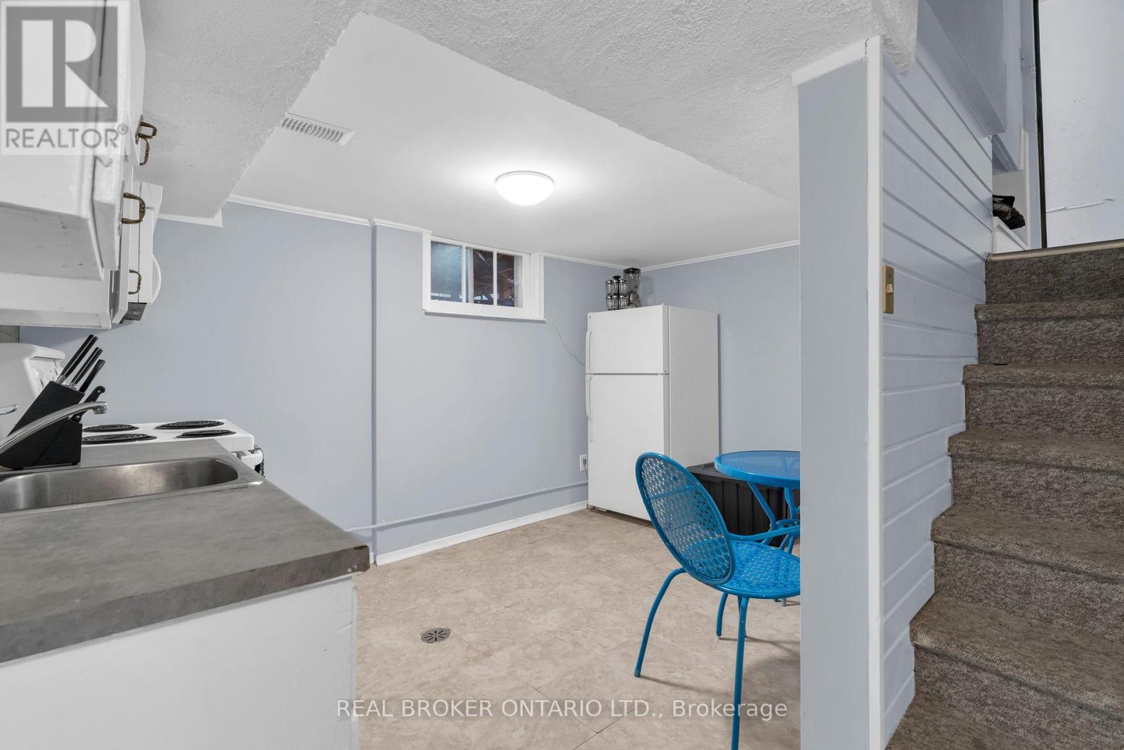 C - 301 Franklin Street N, Kitchener, Ontario  N2A 1Y9 - Photo 6 - X12572880