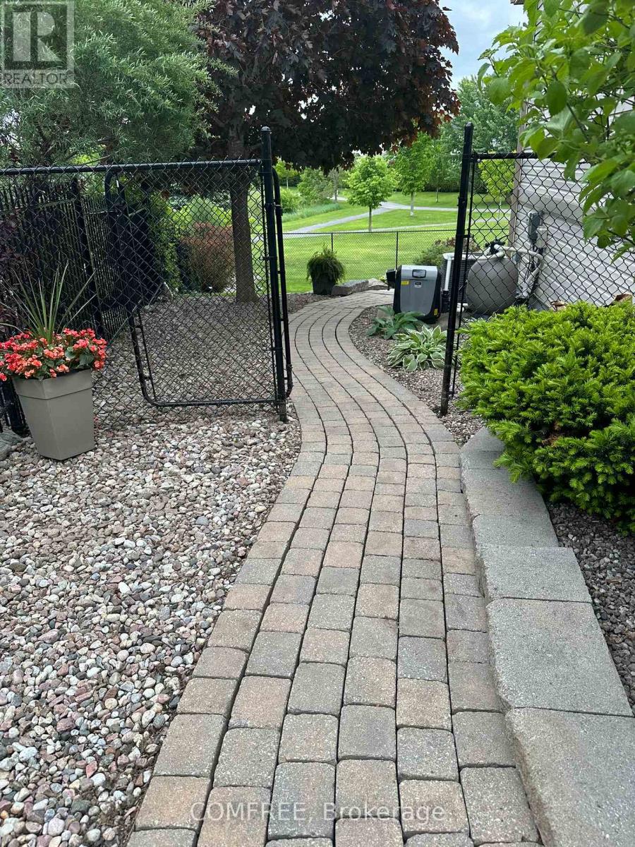 70 Wilderness Way, Ottawa, Ontario  K2S 2E3 - Photo 33 - X12573120