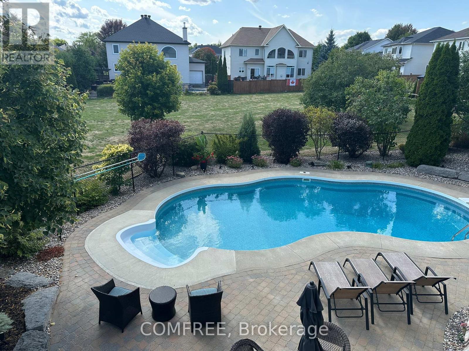 70 Wilderness Way, Ottawa, Ontario  K2S 2E3 - Photo 37 - X12573120