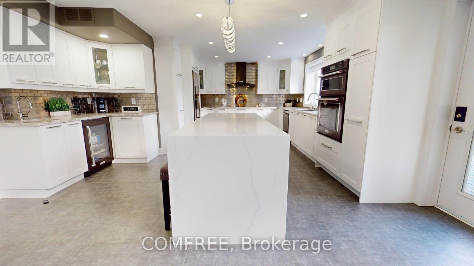 70 Wilderness Way, Ottawa, Ontario  K2S 2E3 - Photo 8 - X12573120