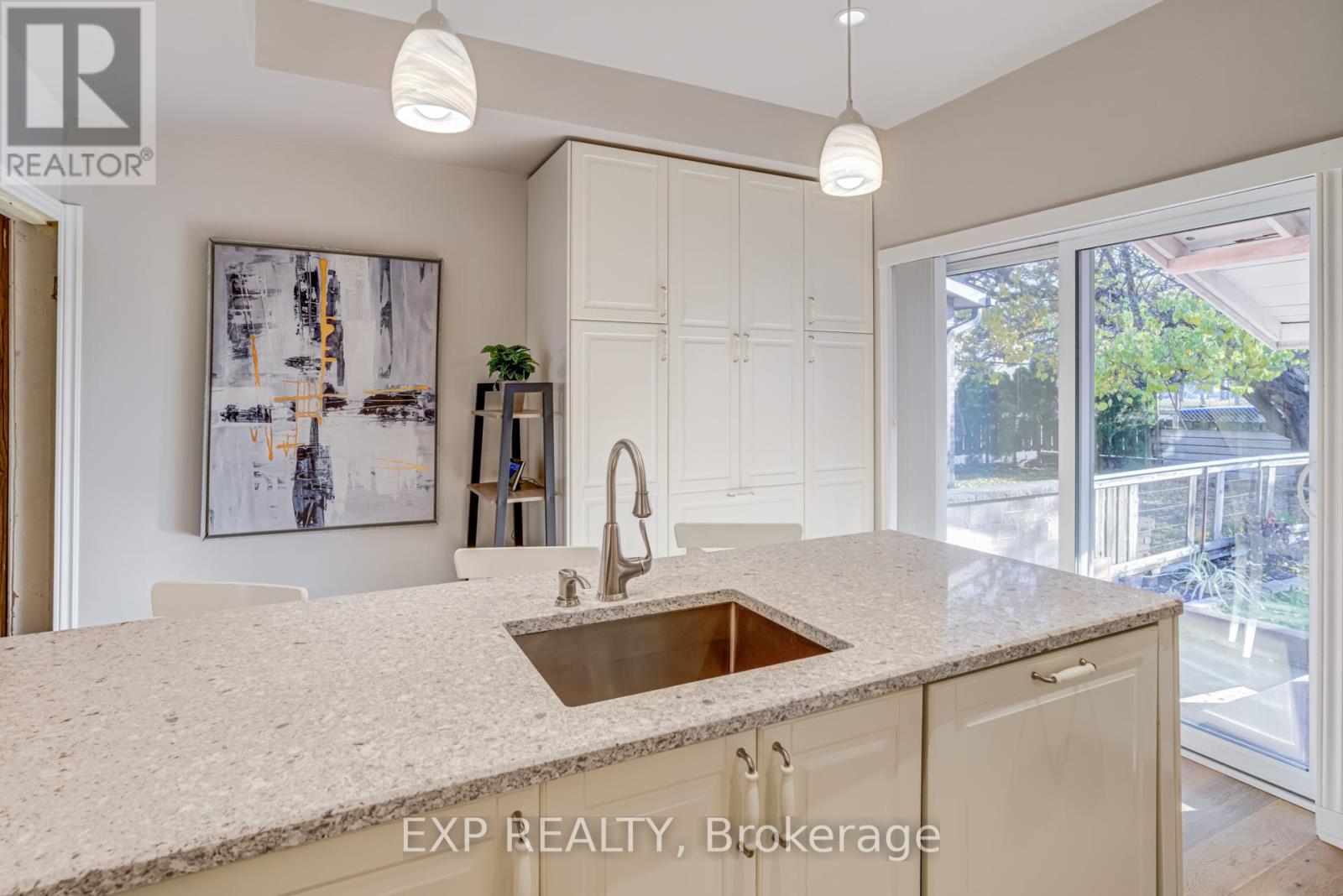 9 Mcneil Street, Hamilton, Ontario  L8R 2C3 - Photo 13 - X12573008