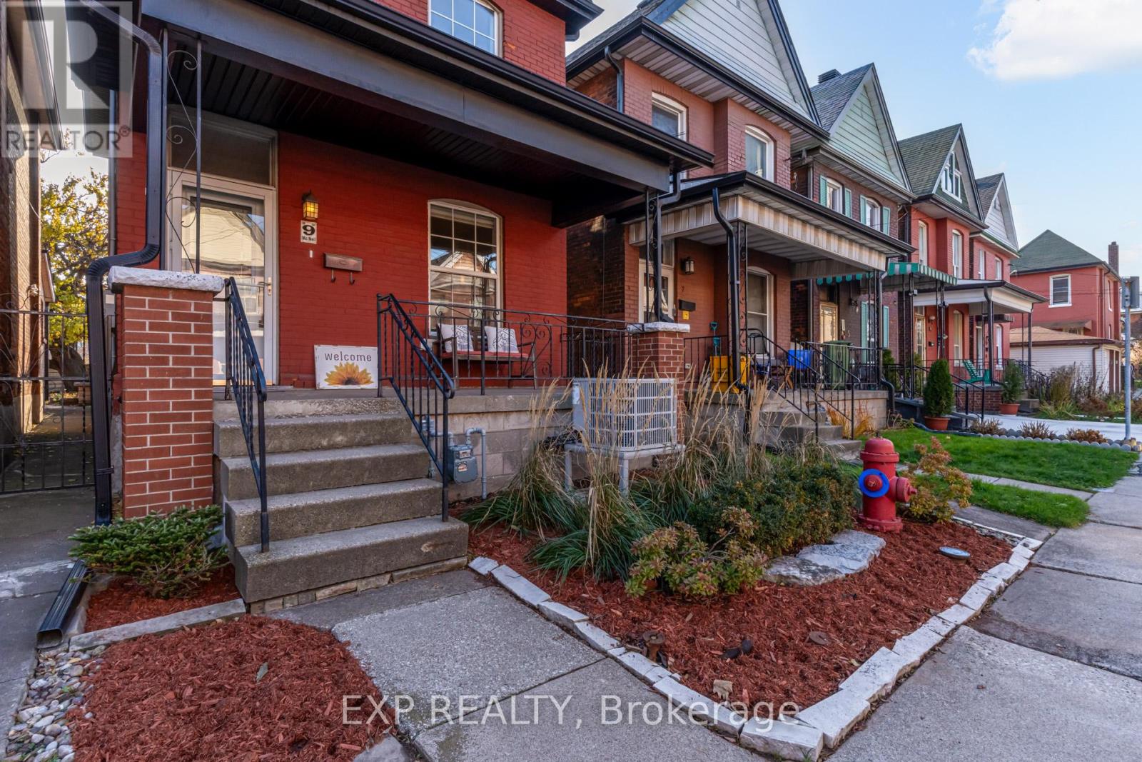 9 Mcneil Street, Hamilton, Ontario  L8R 2C3 - Photo 2 - X12573008